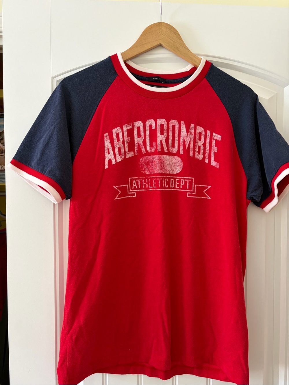 Vintage Y2k Abercrombie & Fitch Red & Navy Ragland Muscle Shirt size L